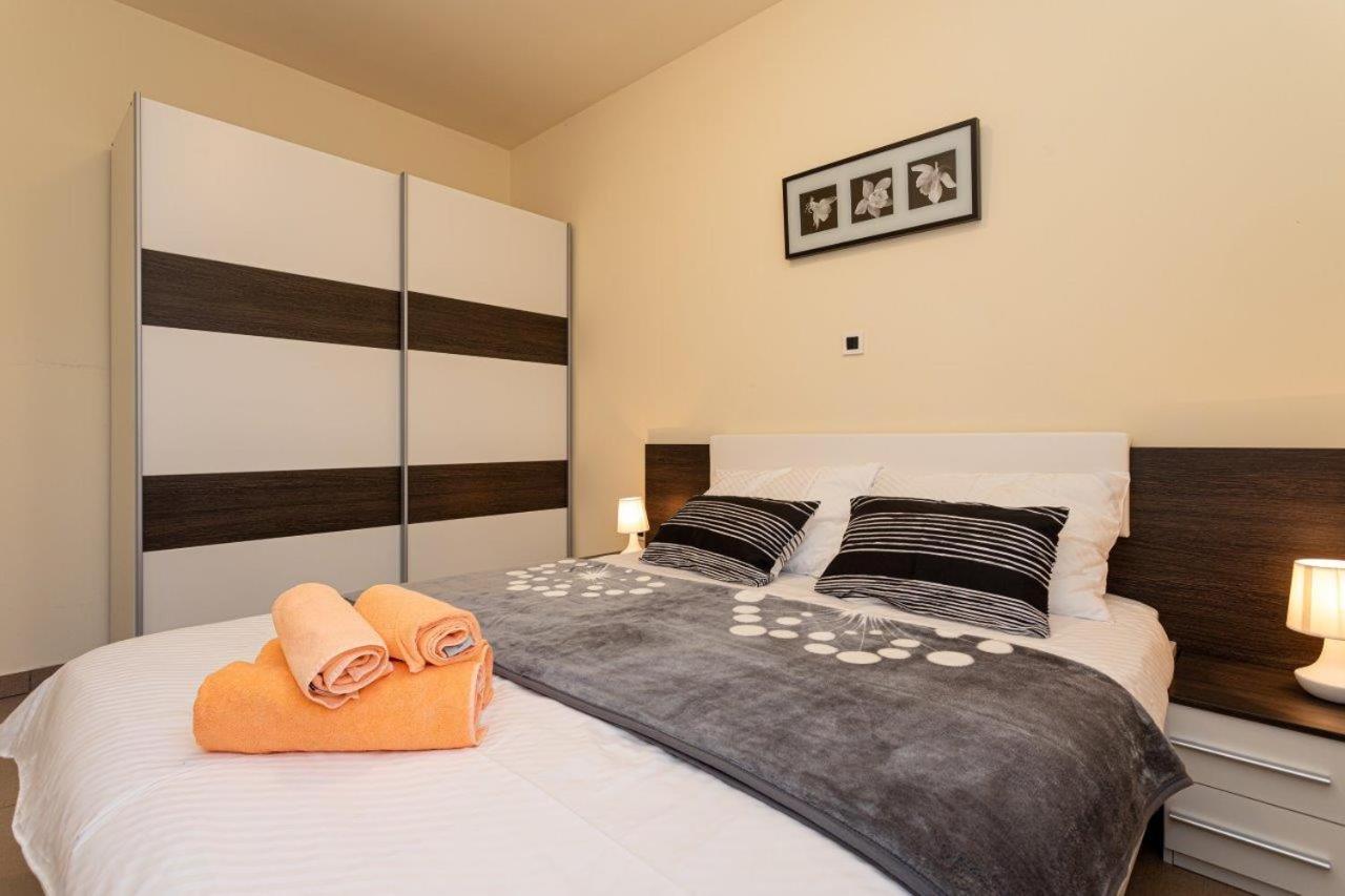 Domagoj D&D, Baska Apartment Luaran gambar
